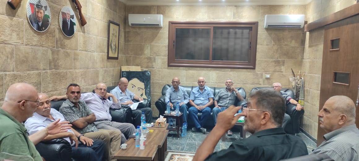 فصائل منظمة التحرير الفلسطينية تعقد اجتماعها الدوري بمخيم الرشيدية