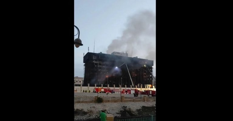 بالفيديو... حريق هائل يلتهم مديرية أمن الإسماعيلية