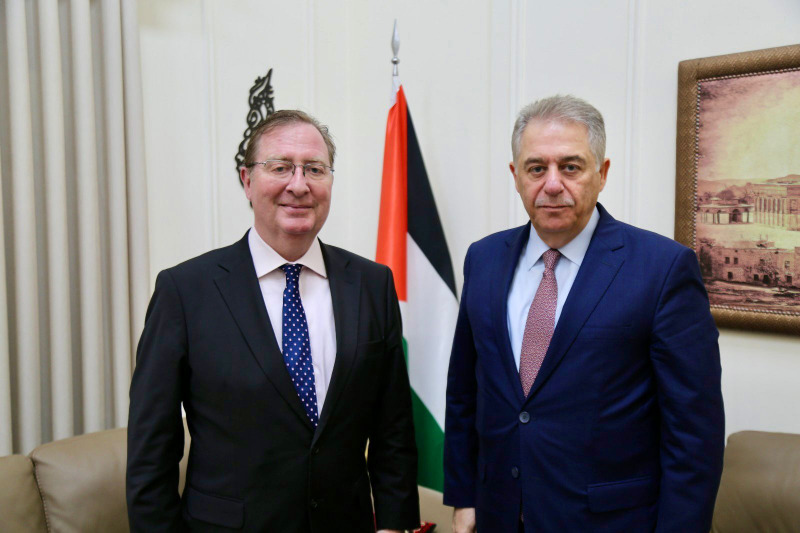 السفير دبور يستقبل سفير المملكة المتحدة في لبنان