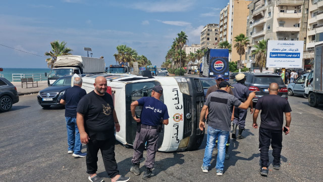 3 جرحى من الدفاع المدني بحادث سير في صيدا